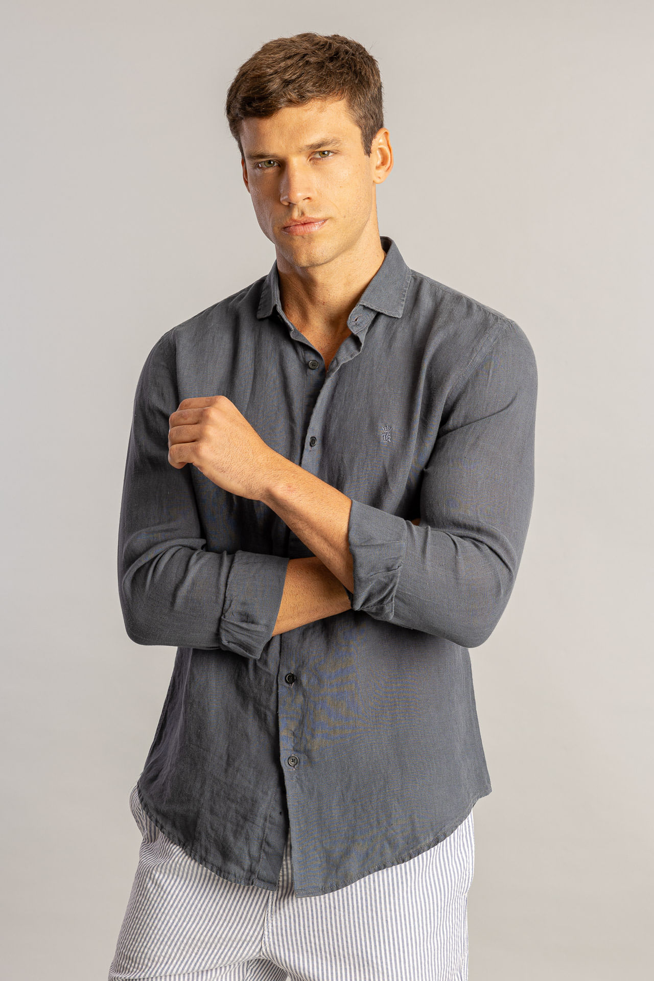 Camisa Linho Puro Tinturado S26 - Chumbo
