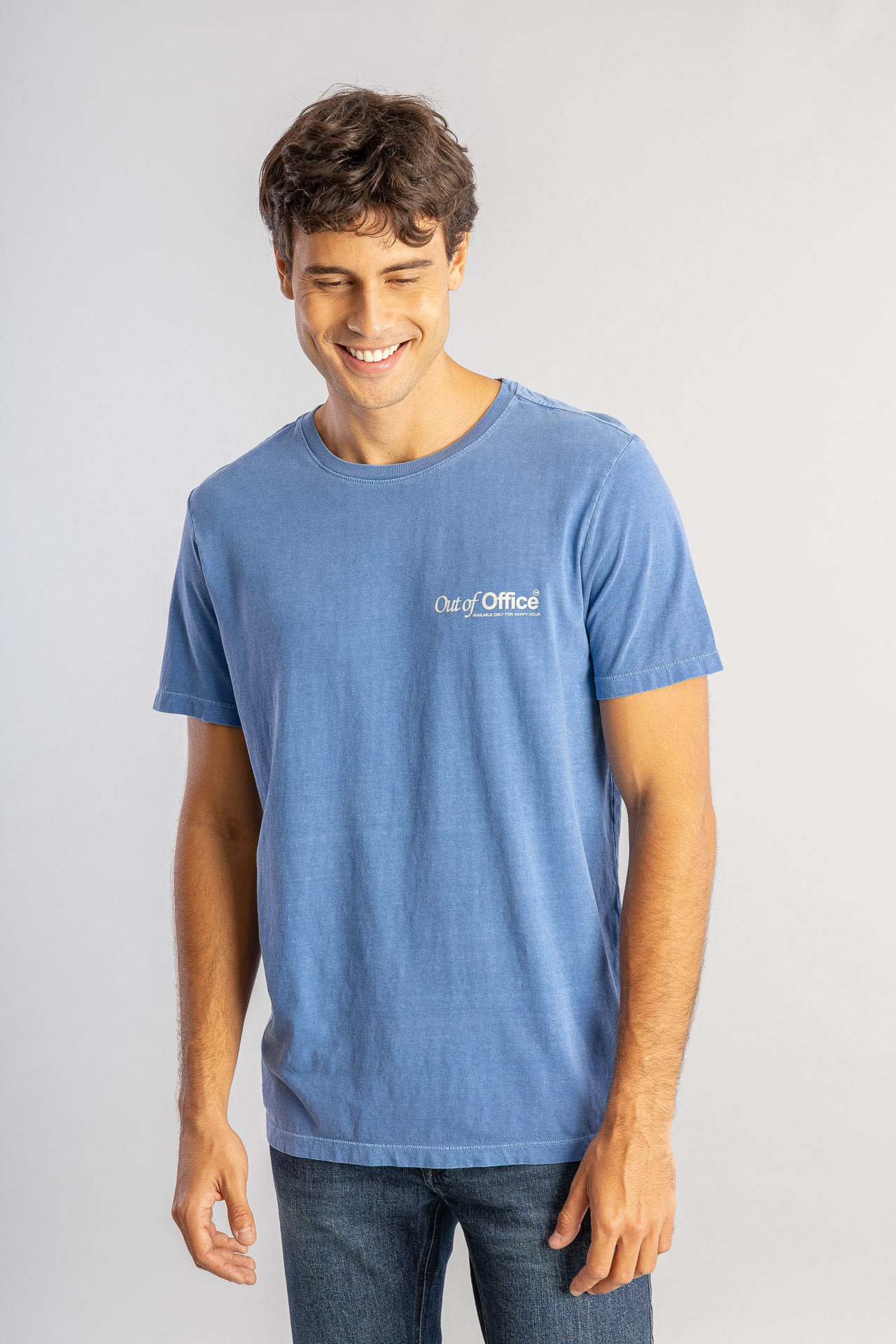 Camiseta Out Of Office S26 - Azul Royal