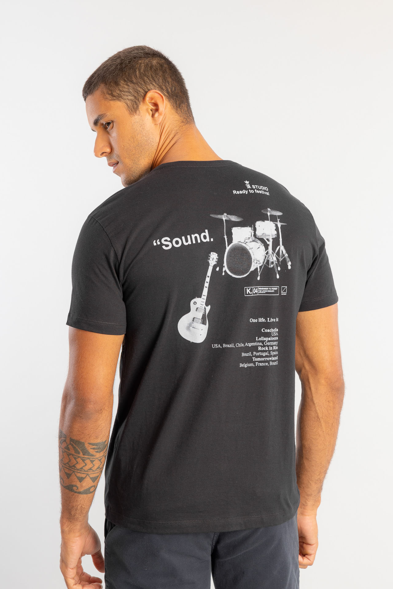 Camiseta Festival Studio W26 - Preto