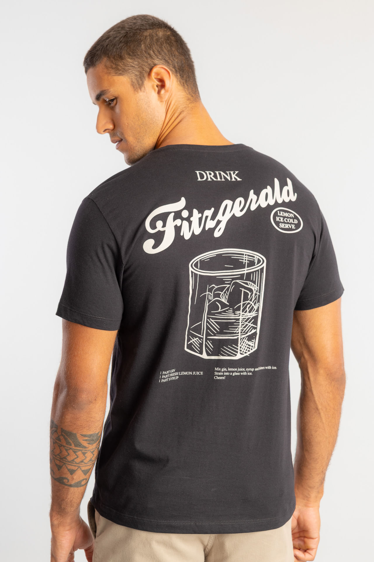 Camiseta Drink Fitzgerald W26 - Preto