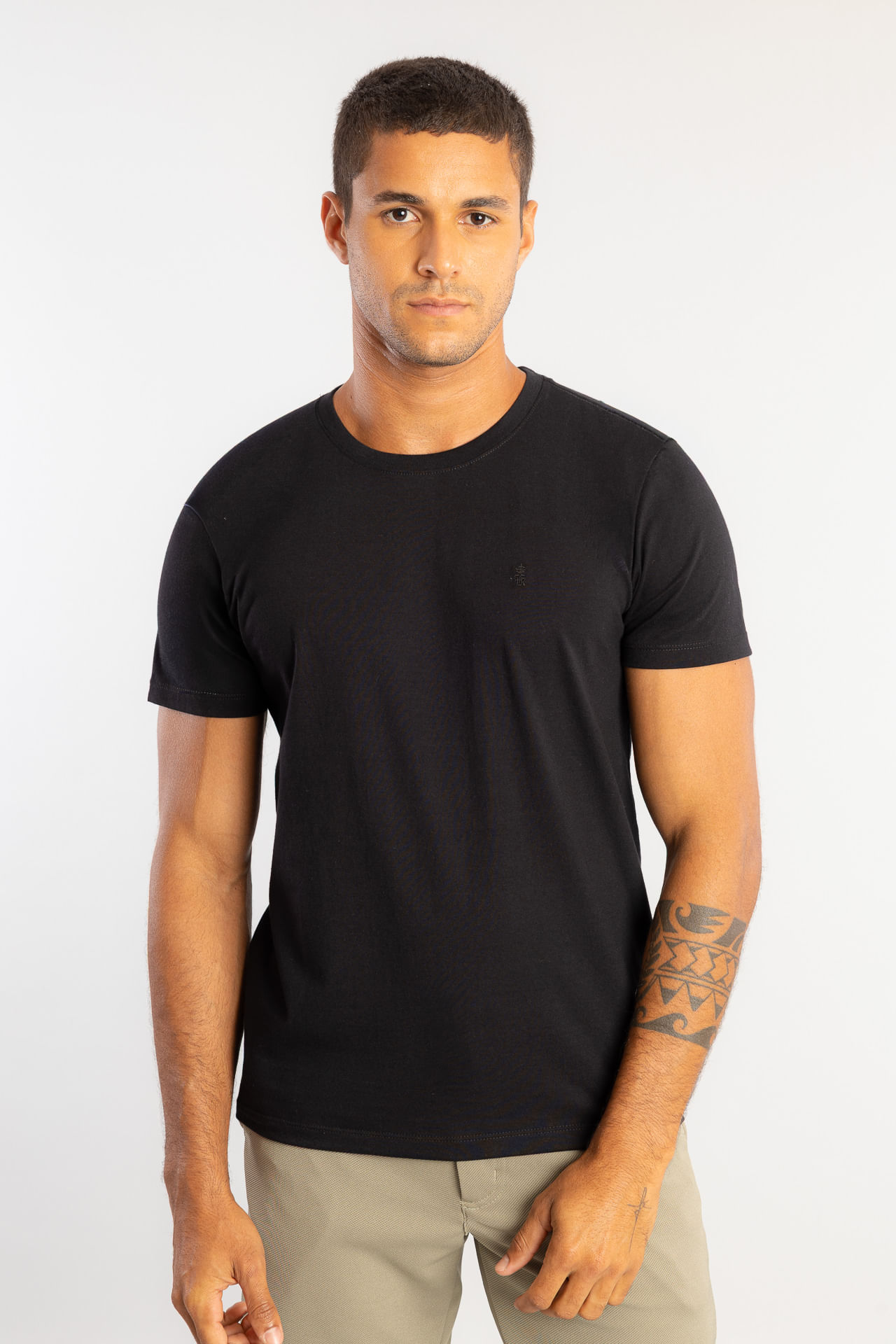 Camiseta Algodão Gola Careca W26 - Preto
