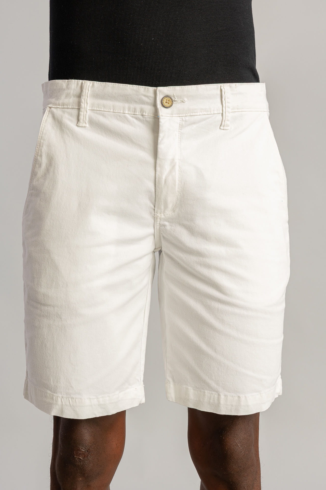 Bermuda Chino Tinturada - Off White