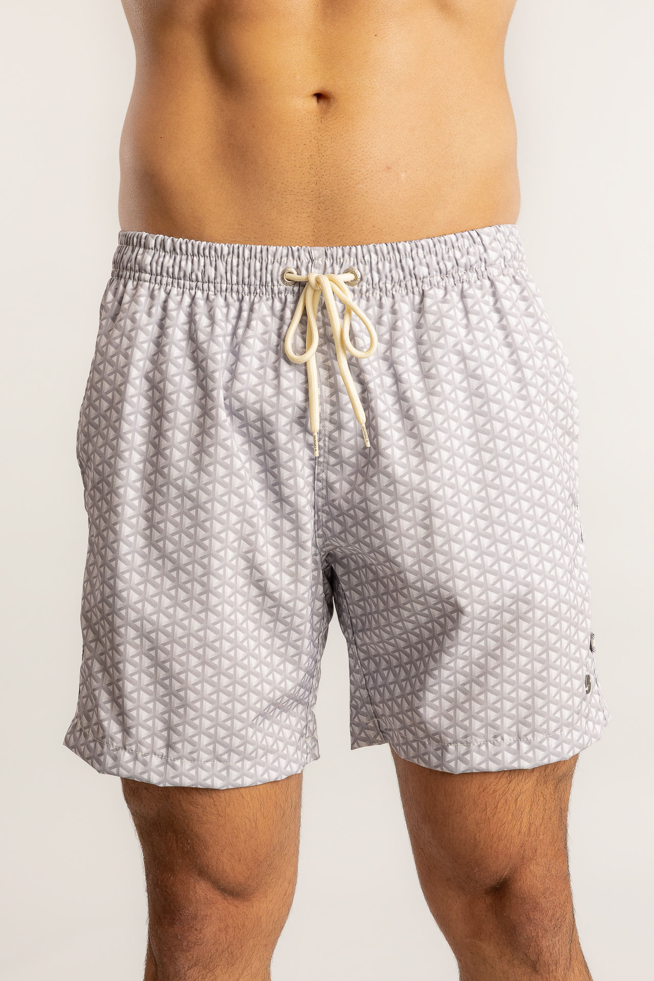 Shorts Praia Treliça S27 - Cinza