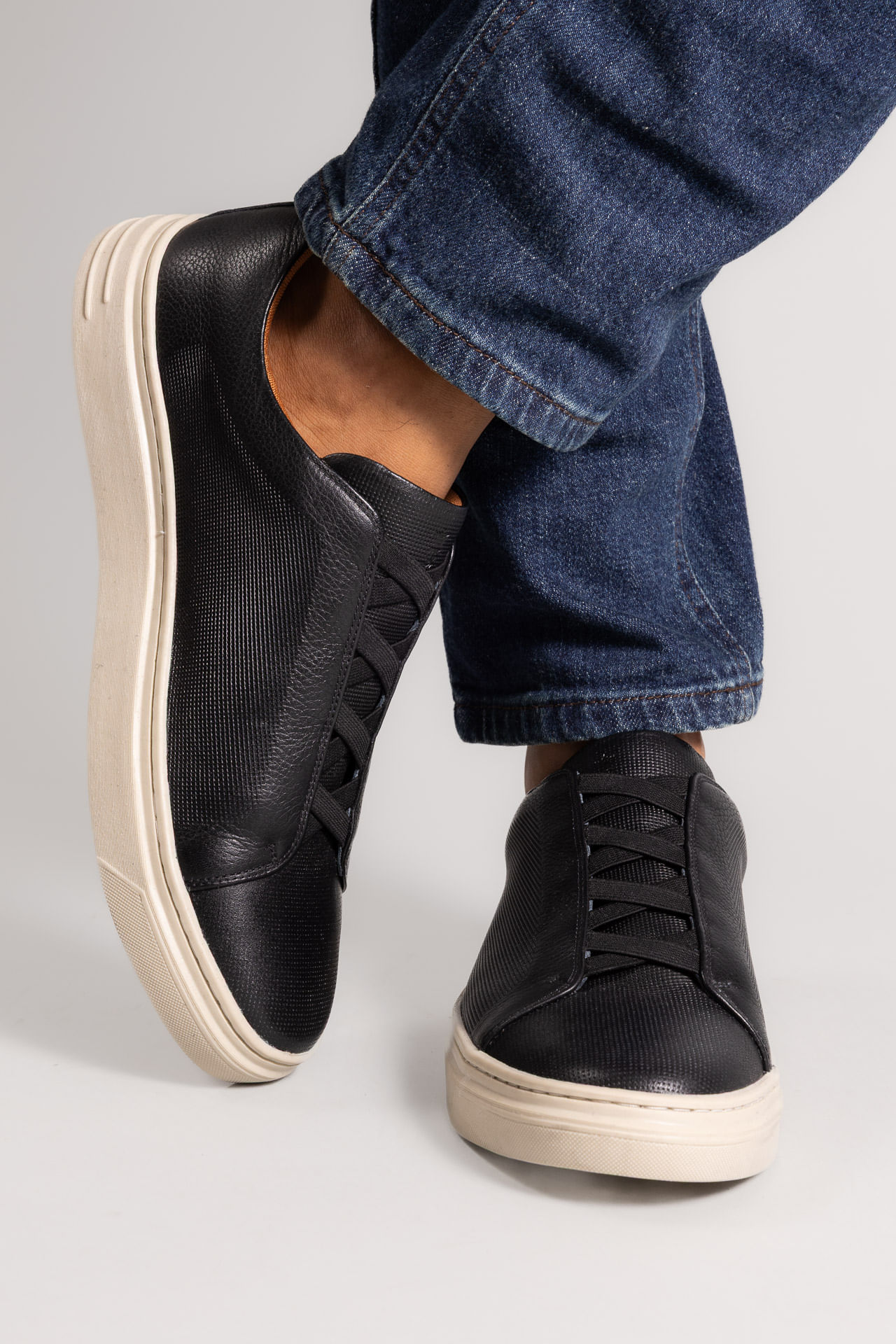 Tênis Cross Floater S27 - Preto