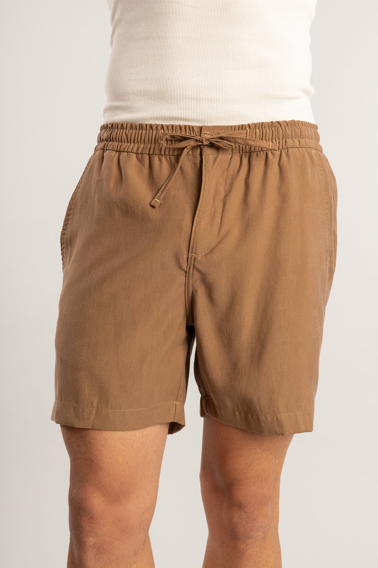 Bermuda Lyocel Stoned S27 - Caramelo